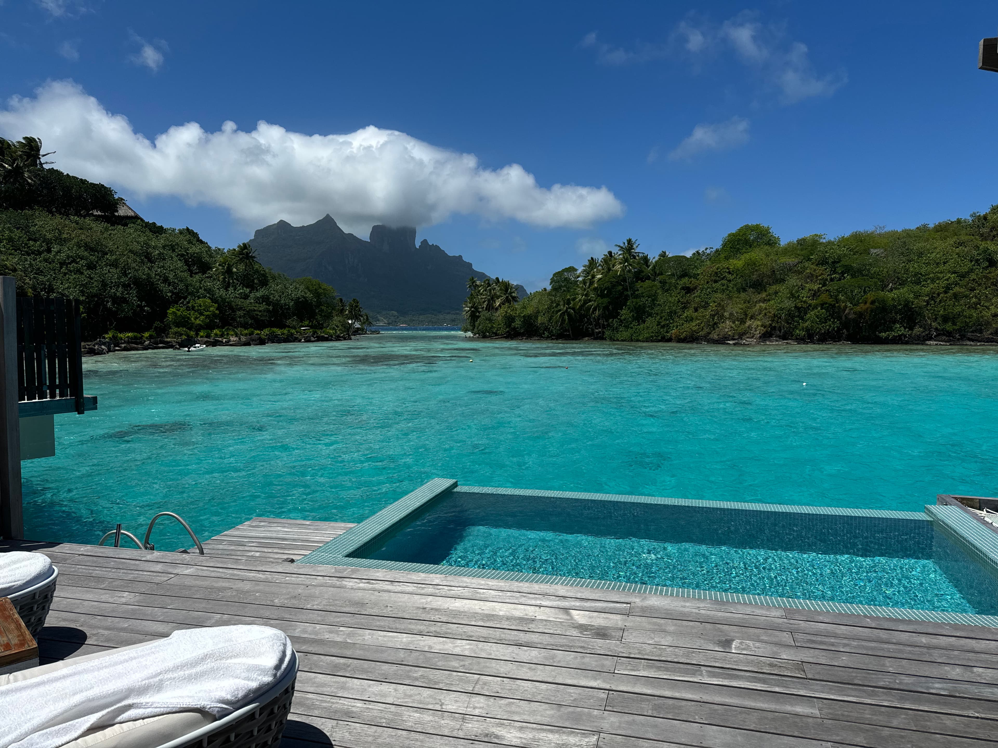 Beautiful view of a pool by the lake