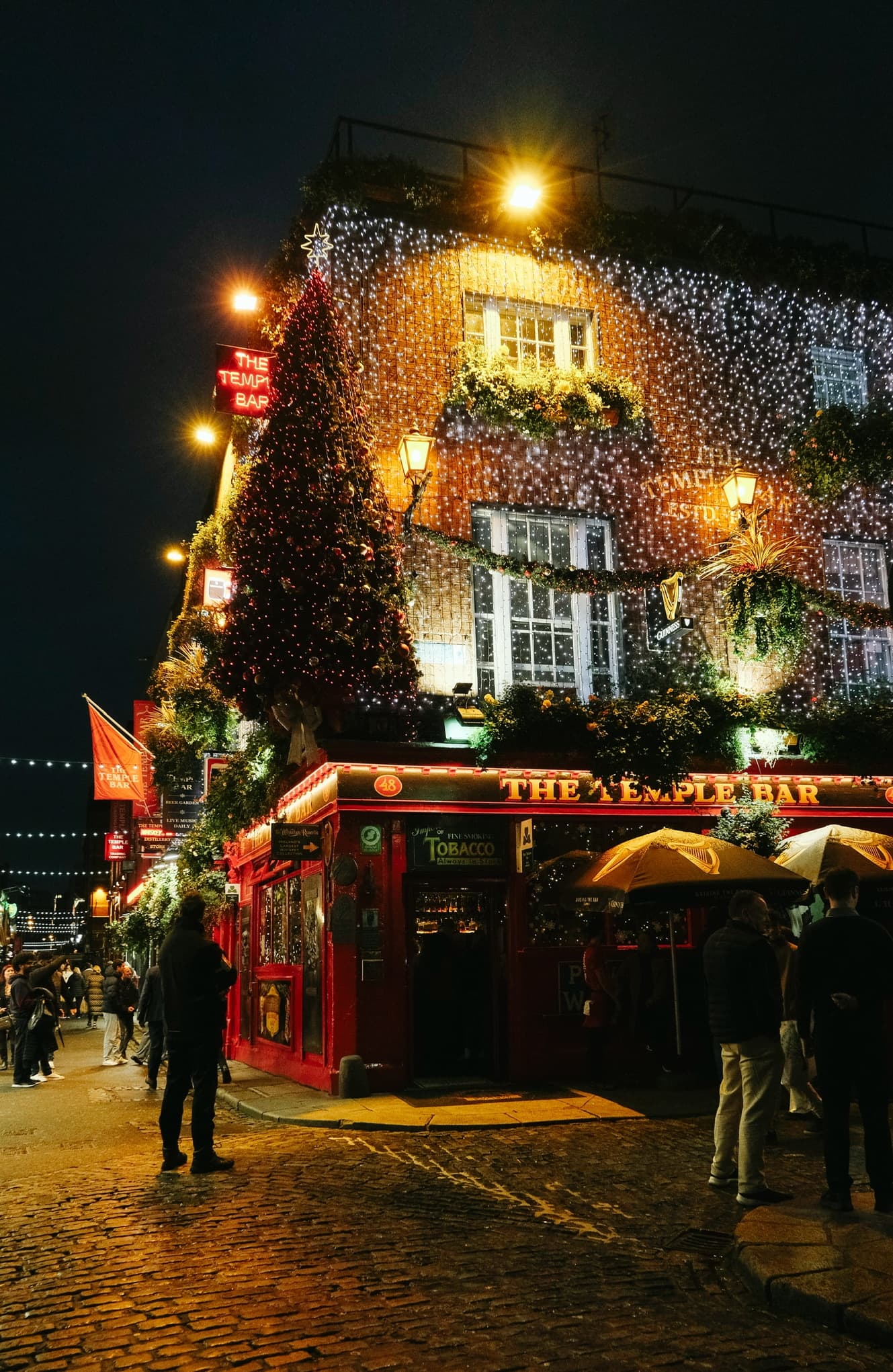 Ultimate Guide to Ireland: Emerald Isle Adventures and Hidden Gems curated by Savannah Bennett