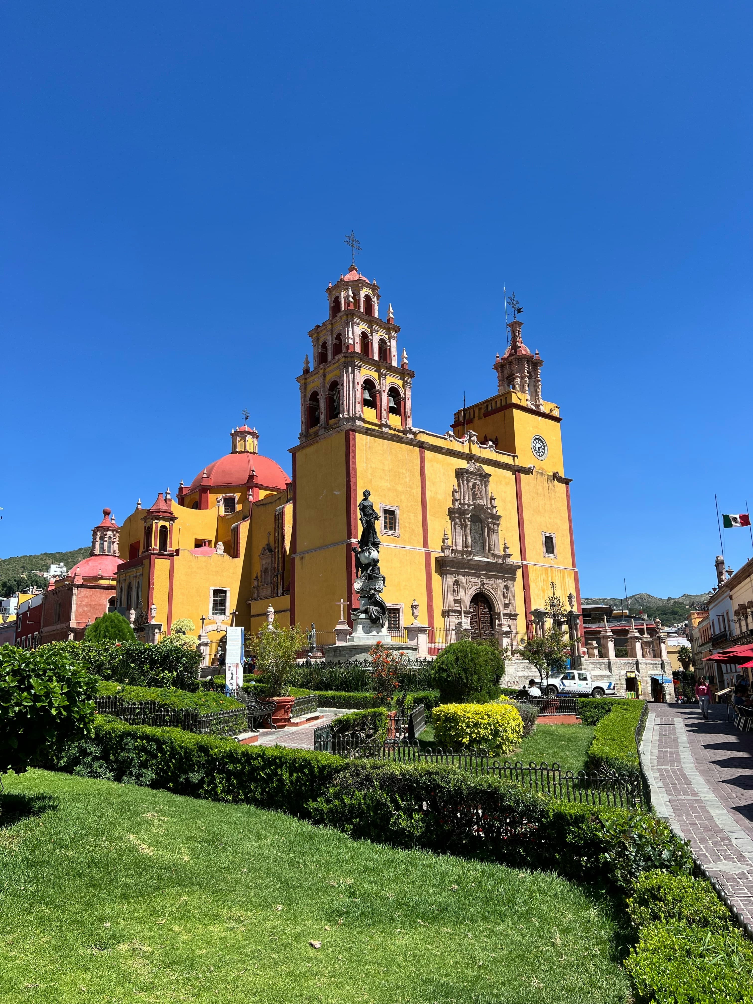 Celebrating Life at Día de Muertos in Guanajuato, Mexico curated by Leslie Ford