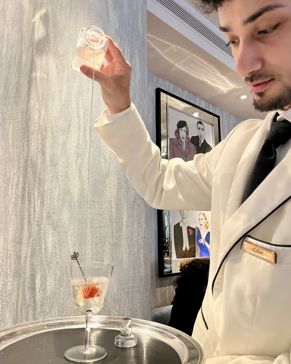 A Mid-Week Getaway to London curated by Lucas Mittenentzwei