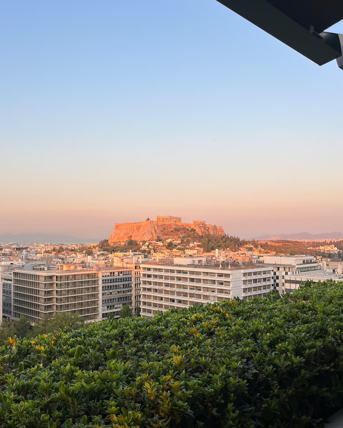 5 Days in Athens & Sifnos curated by Lucas Mittenentzwei