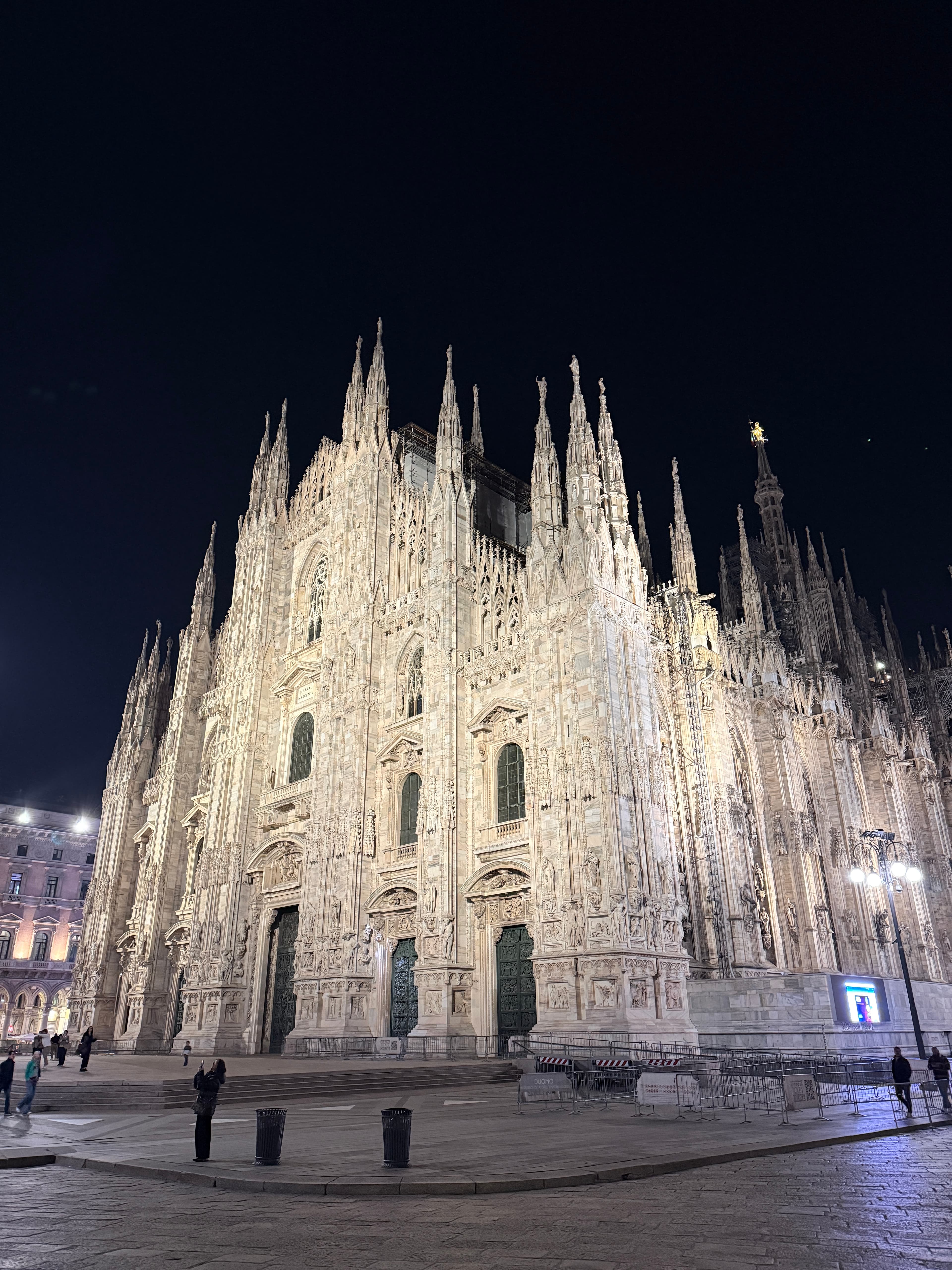 Unforgettable Moments: 10 Days in Northern Italy curated by Michelle Cassidy